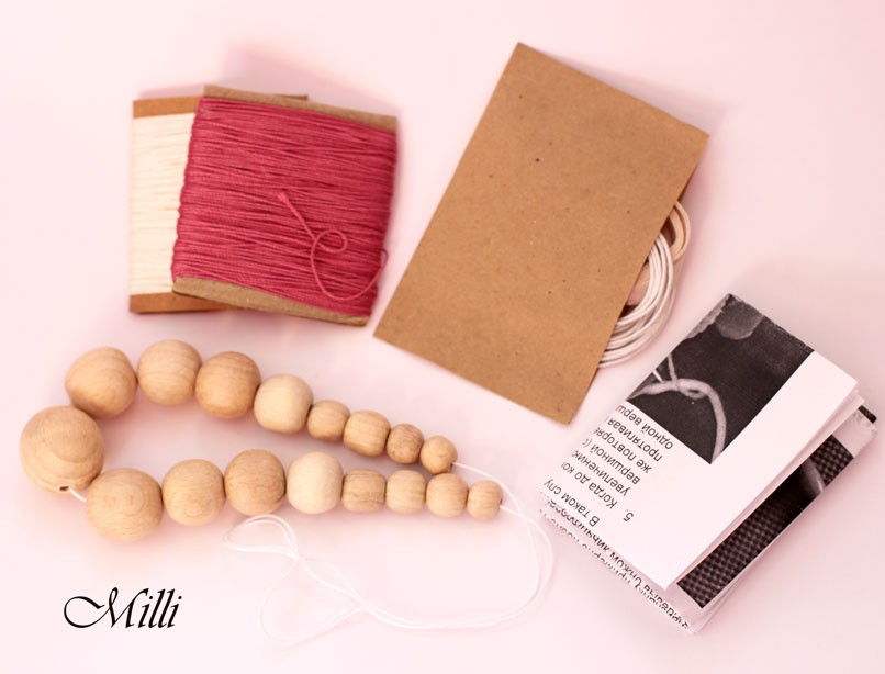 Milli Crochet DIY Kit dark pink and beige