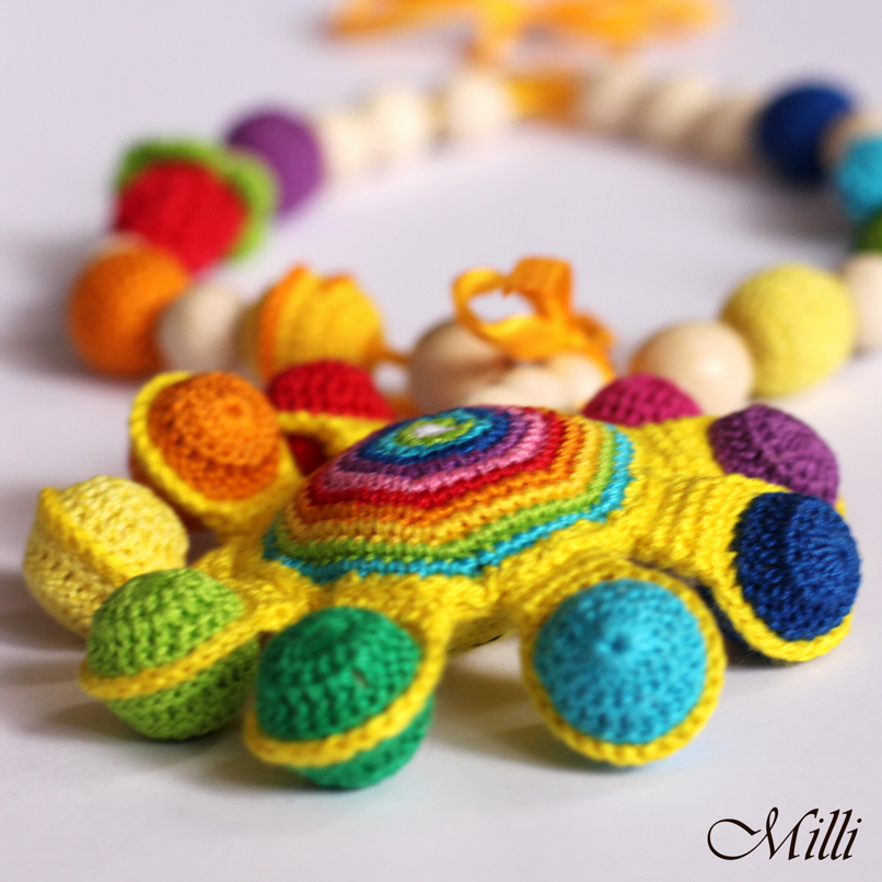 Sunny teething / nursing necklace by Milli